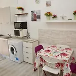 La Casa Di Chiara E Sara By Acs Holidays Apartamento *
