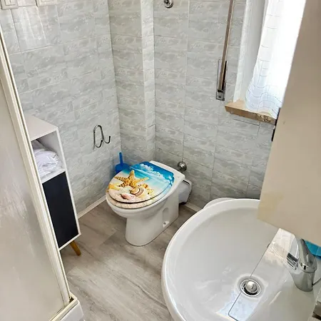 La Casa Di Chiara E Sara By Acs Holidays Apartman *